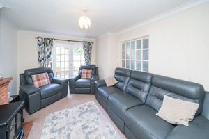 lounge- click for photo gallery